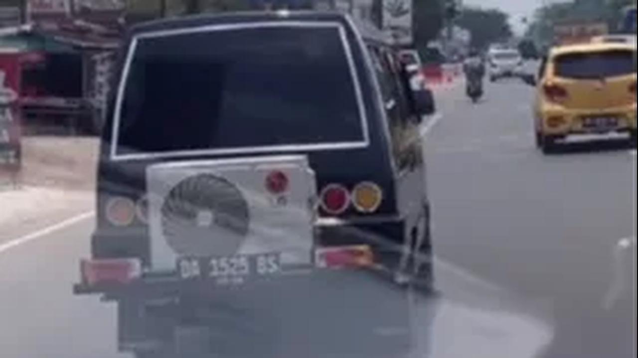 Dinginkan Kabin pakai AC Ruangan