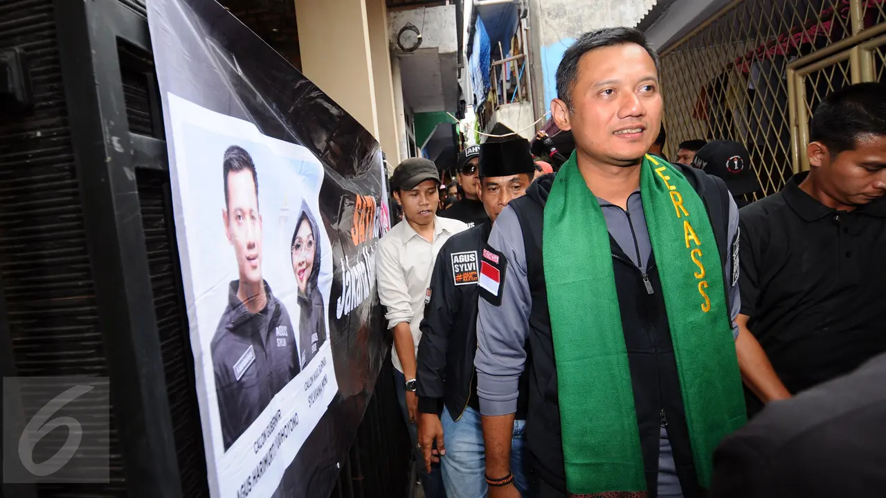20170105-Sambangi Warga, Cagub AHY Susuri Gang Sukabumi Selatan-Jakarta