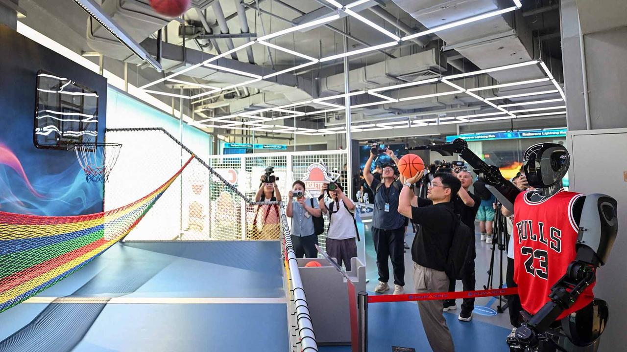 FOTO: Begini Penampakan Robot Mall Pertama Dunia di Beijing