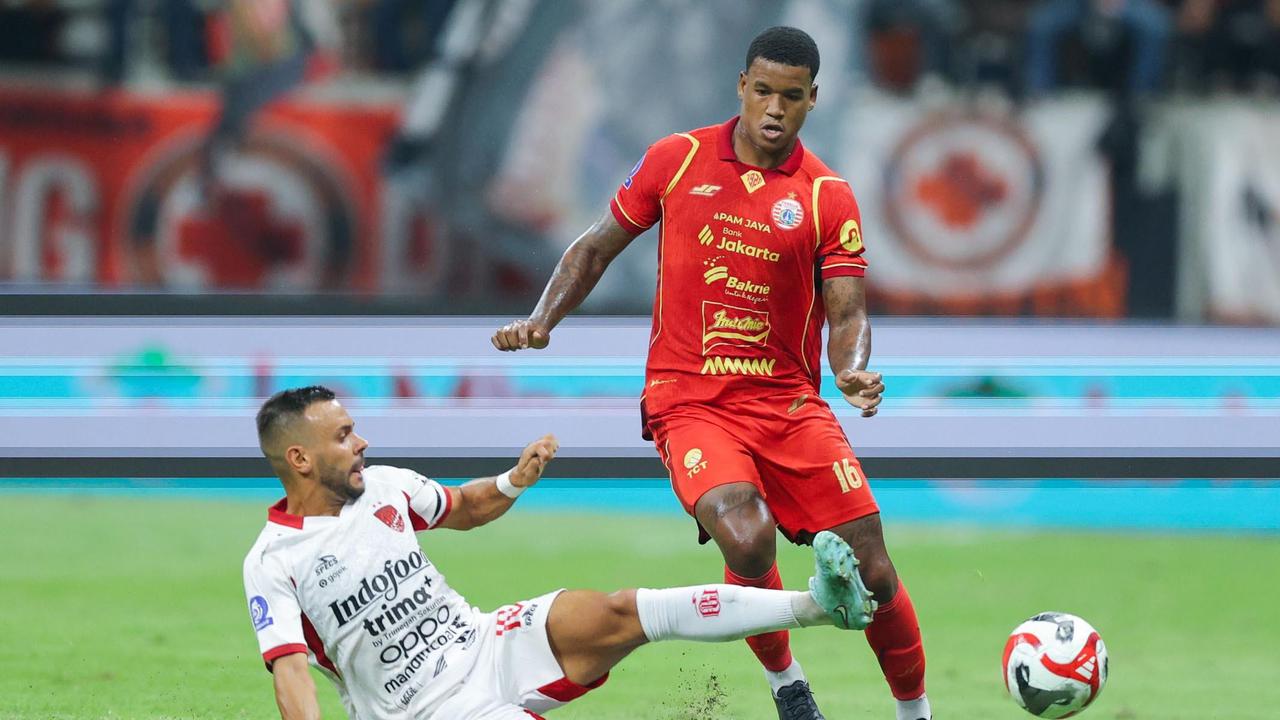 FOTO: Bali United Curi Poin di JIS, Persija Harus Puas dengan Hasil Seri