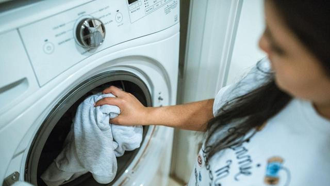 8 Kebiasaan yang Menghemat Listrik di Rumah, Lebih Irit Tagihan Bulanan