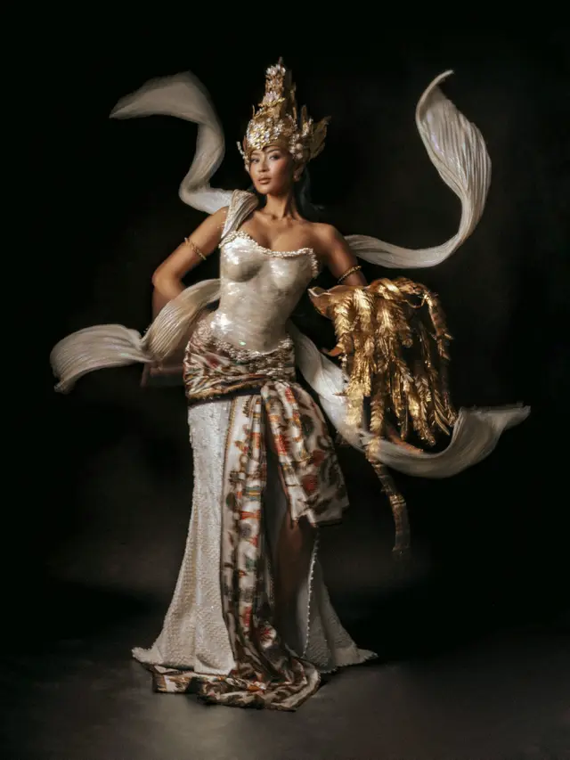 Gaya Magis Agnes Rahajeng Berbalut National Costum Dewi Sri di Miss Supranational 2026