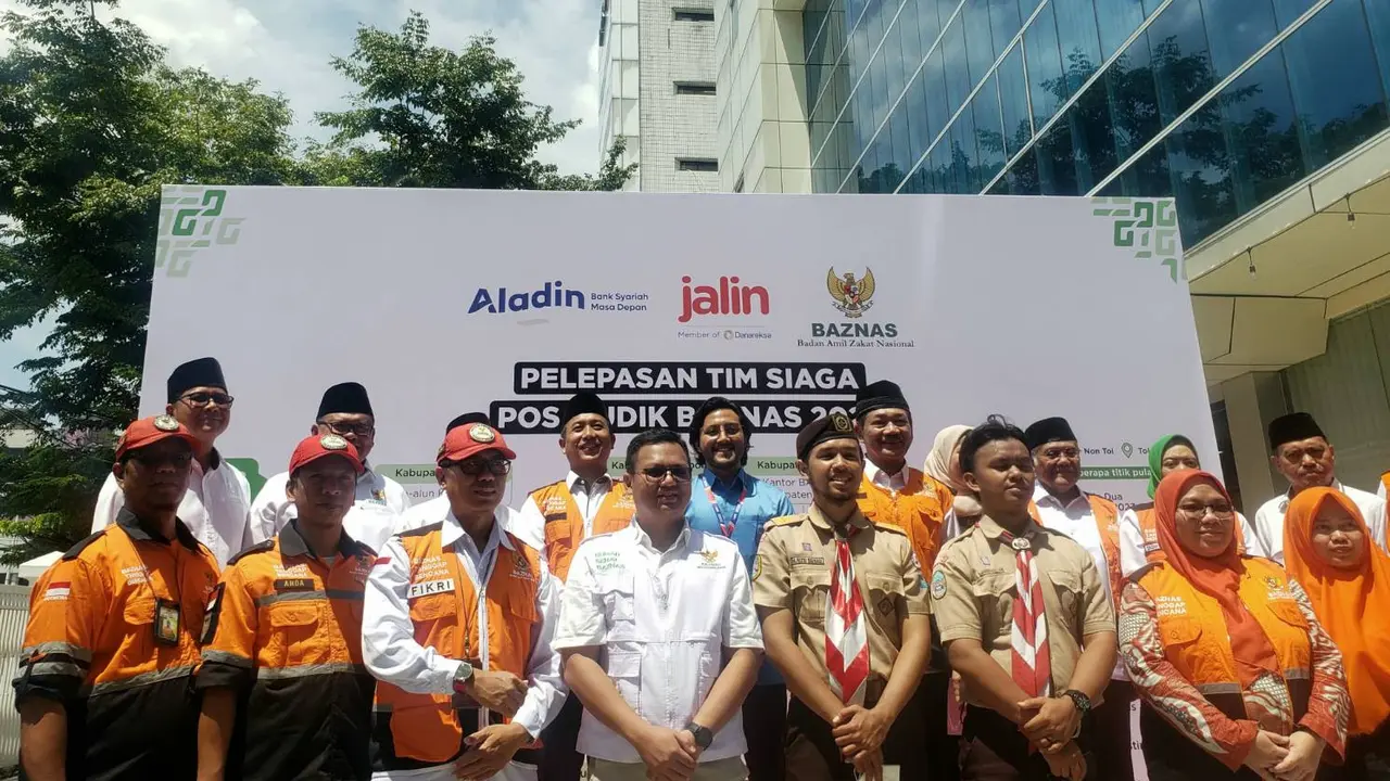 Pelepasan Tim Siaga Pos Mudik di Kantor Baznas.