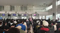 Proses pemulangan 400 WNI korban eksploitasi online scam dari&nbsp;Myawaddy, Myanmar via Thailand. (Dok. Kemlu RI)