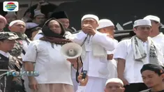 Ribuan umat Islam dari sejumlah daerah menggelar aksi bela Rohingga di Masjid Agung An Nur, Magelang. 
