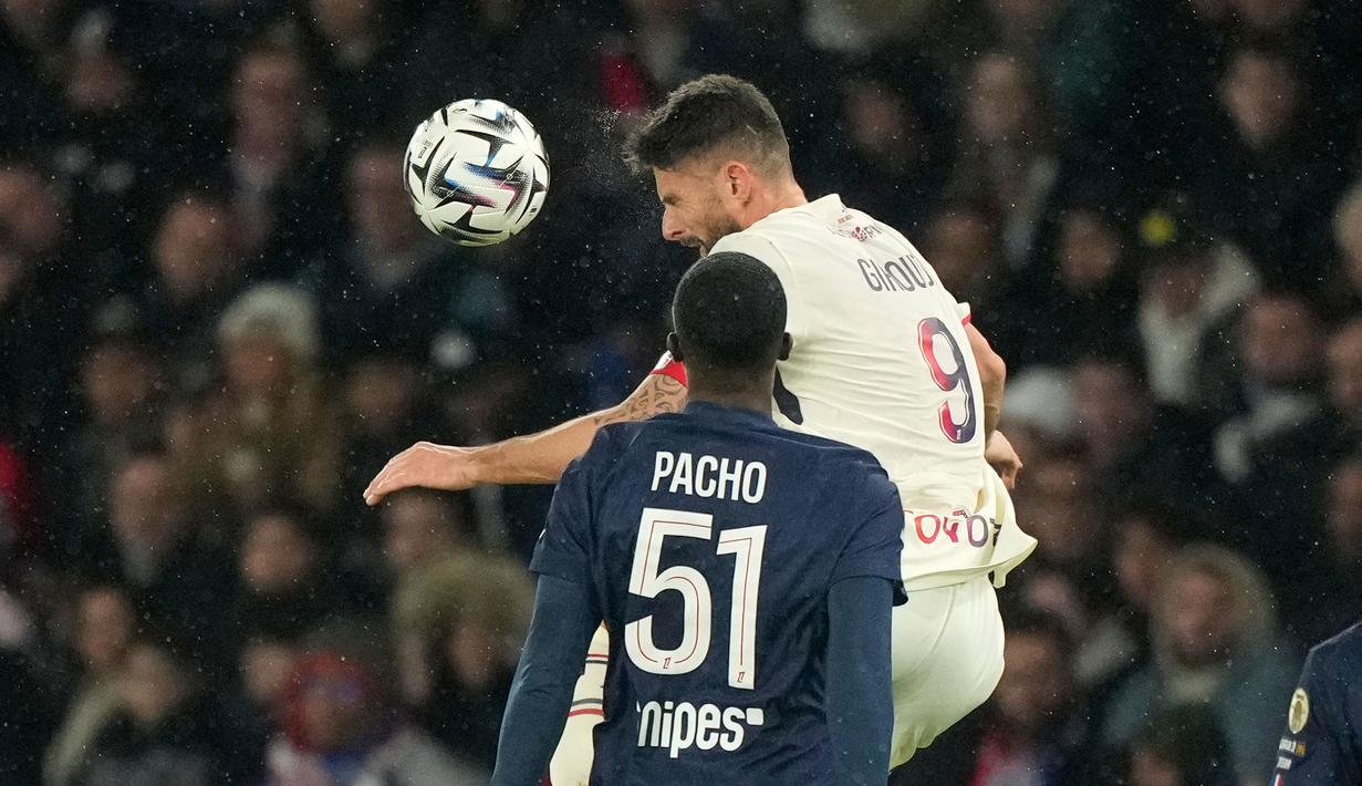 Laga tersebut berakhir dengan kekalahan 0-3 Lille. Hasil itu membuat Giroud dkk harus menempati posisi keempat klasemen sementara Liga Prancis 2025/2026. (AP Photo/Michel Euler)