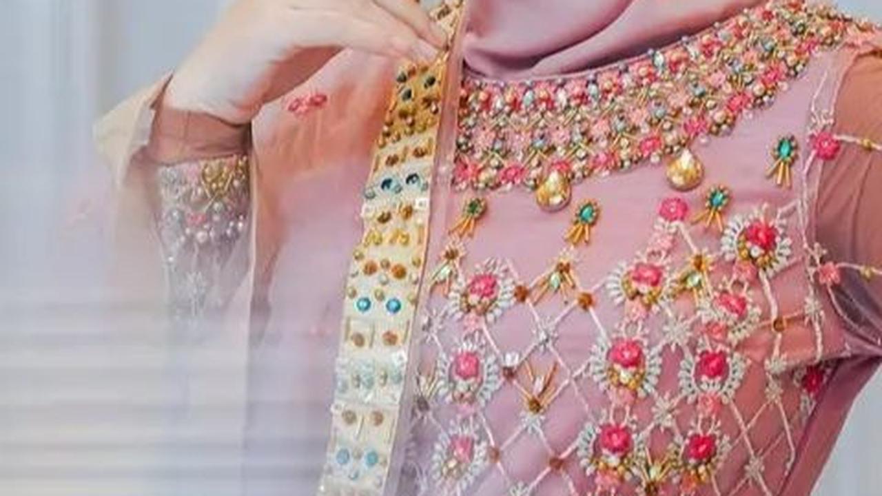 Penampilan cantik Irish Bella saat itu langsung mendapat pujian dari netizen dan juga dari Fairuz.