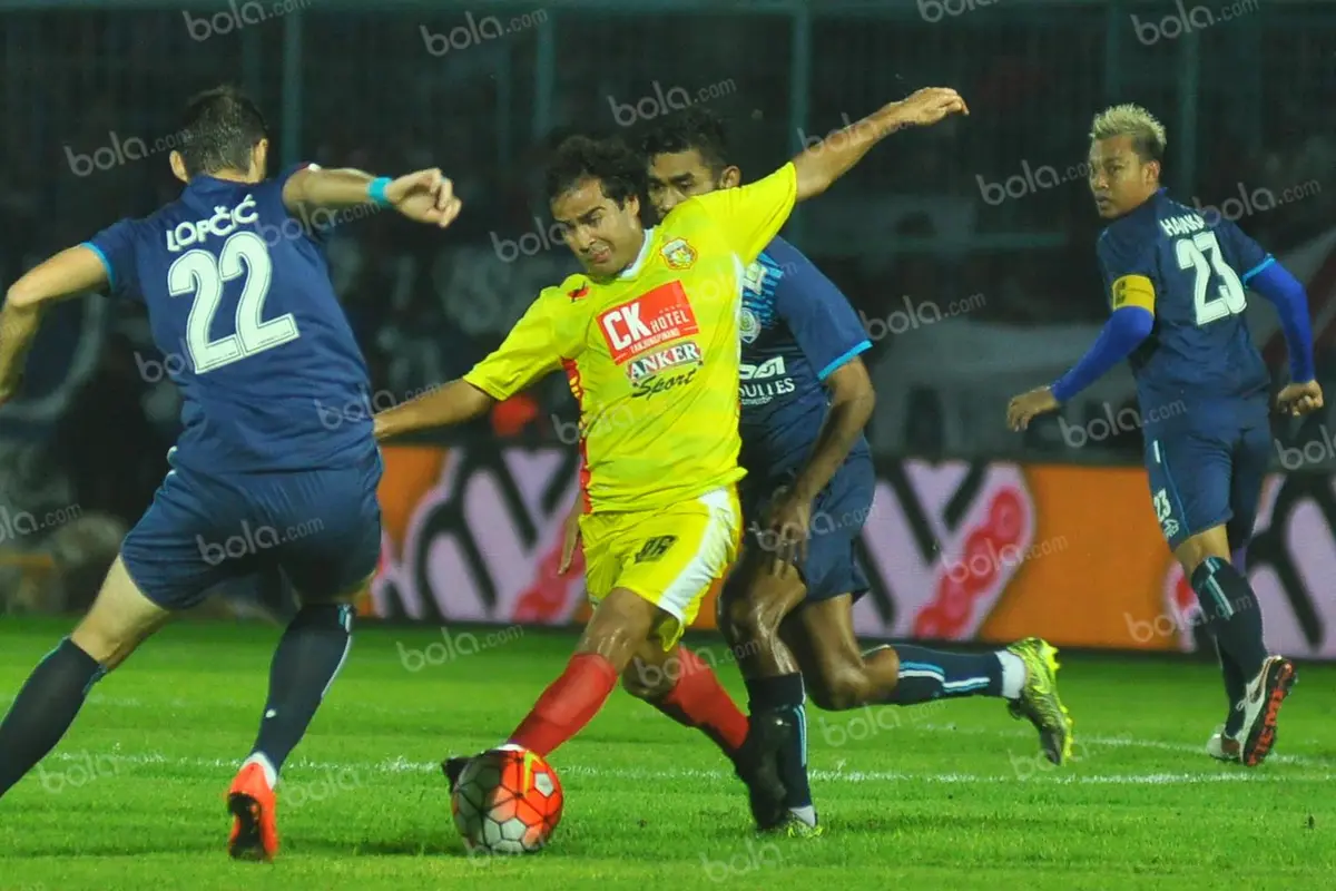 Arema Cronus vs Bhayangkara Surabaya United_TSC 2016