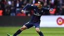 Pemain Paris Saint-Germain, Angel Di Maria dikabarkan http://www.express.co.uk/ menjadi incaran Barcelona dengan harga 46 uta pound sterling. (AFP/Franck Fife)
