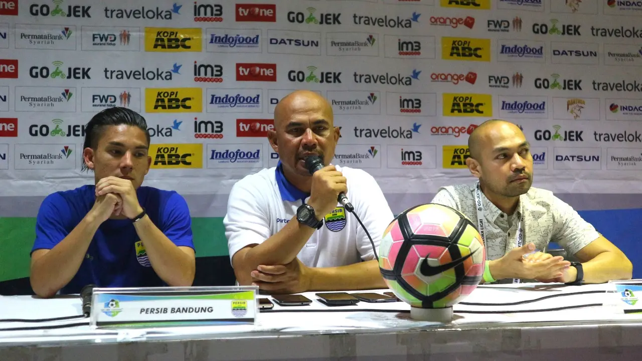 Asisten Pelatih Persib Bandung Herrie Setyawan