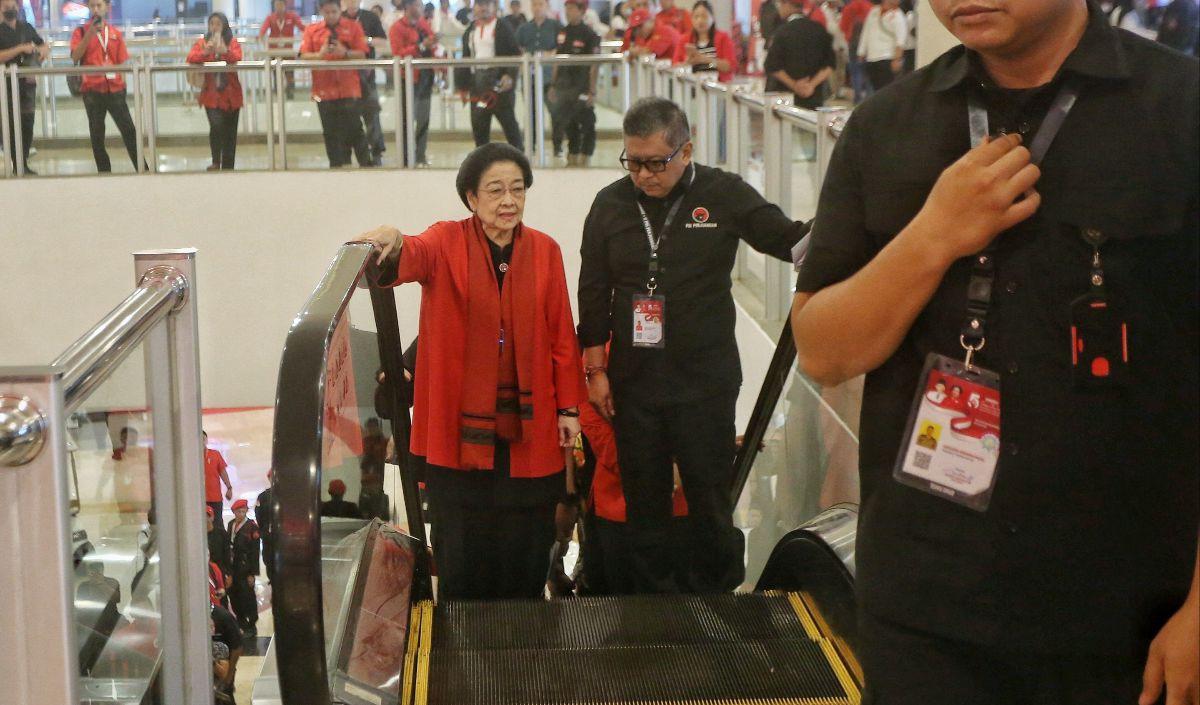 Mantan Gubernur Jateng itu mengaku, arahan yang diberikan Megawati sifatnya hanya untuk konsumsi internal saja.&nbsp;