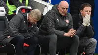 Arsene Wenger Sesali Keputusan Bertahan Lama di Arsenal