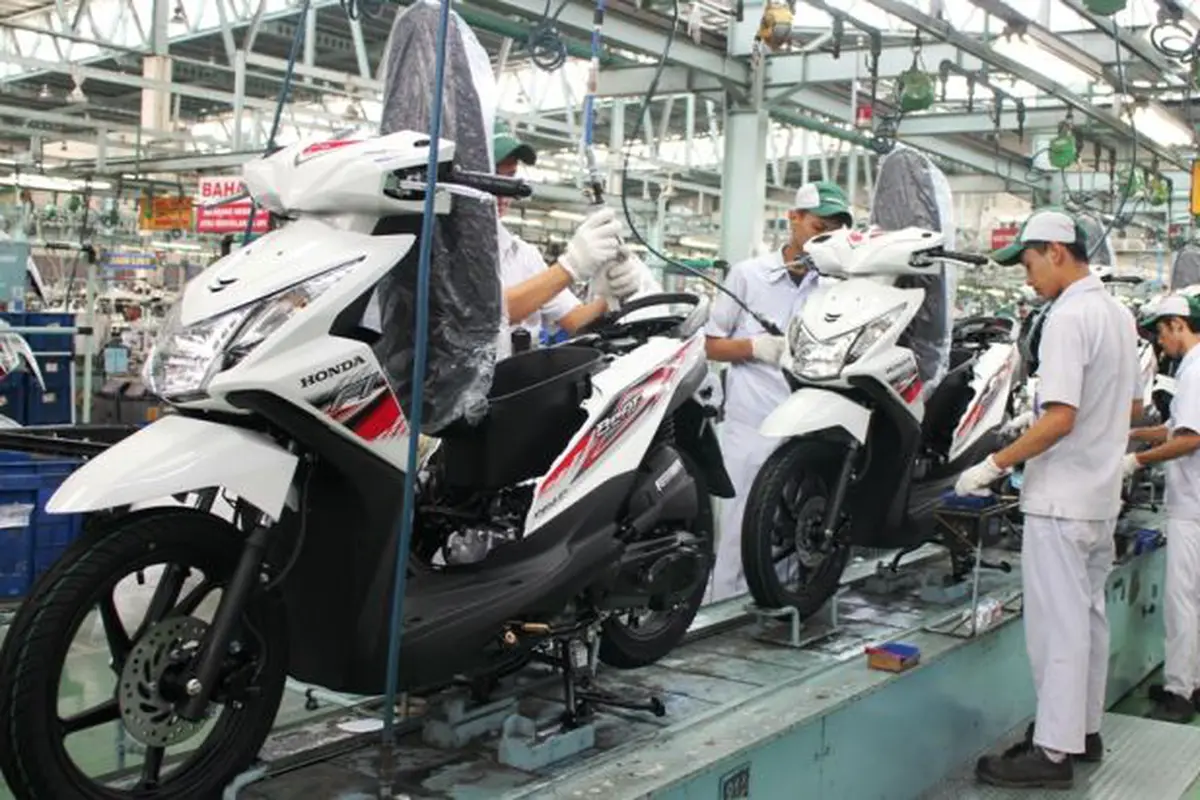 Isu Kenaikan BBM Buat Penjualan Skutik Honda Meroket