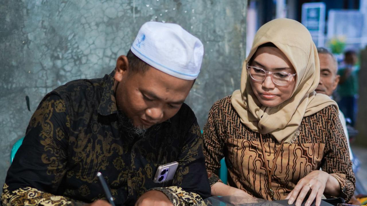 BRI Kudus Serahkan Mobil Suzuki XL7 Zeta untuk Pemenang Panen Hadiah Simpedes