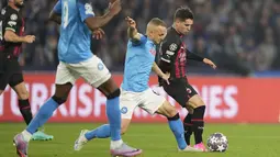 AC Milan bermain imbang dengan tuan rumah Napoli dengan skor 1-1. (AP Photo/Andrew Medichini)