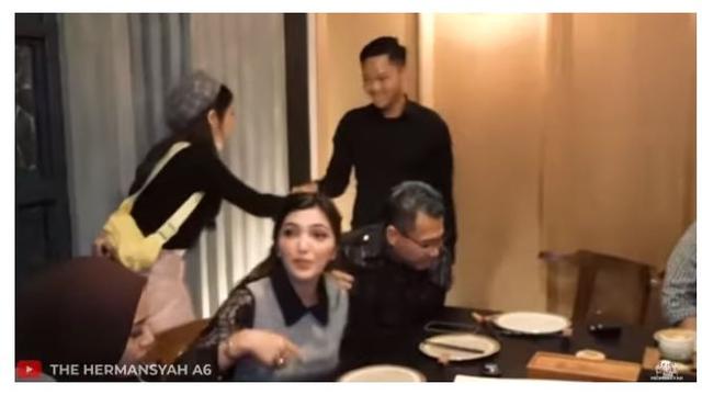 6 Momen Tiara Idol Dinner Bareng Keluarga Anang Hermansyah, Penuh Canda Tawa