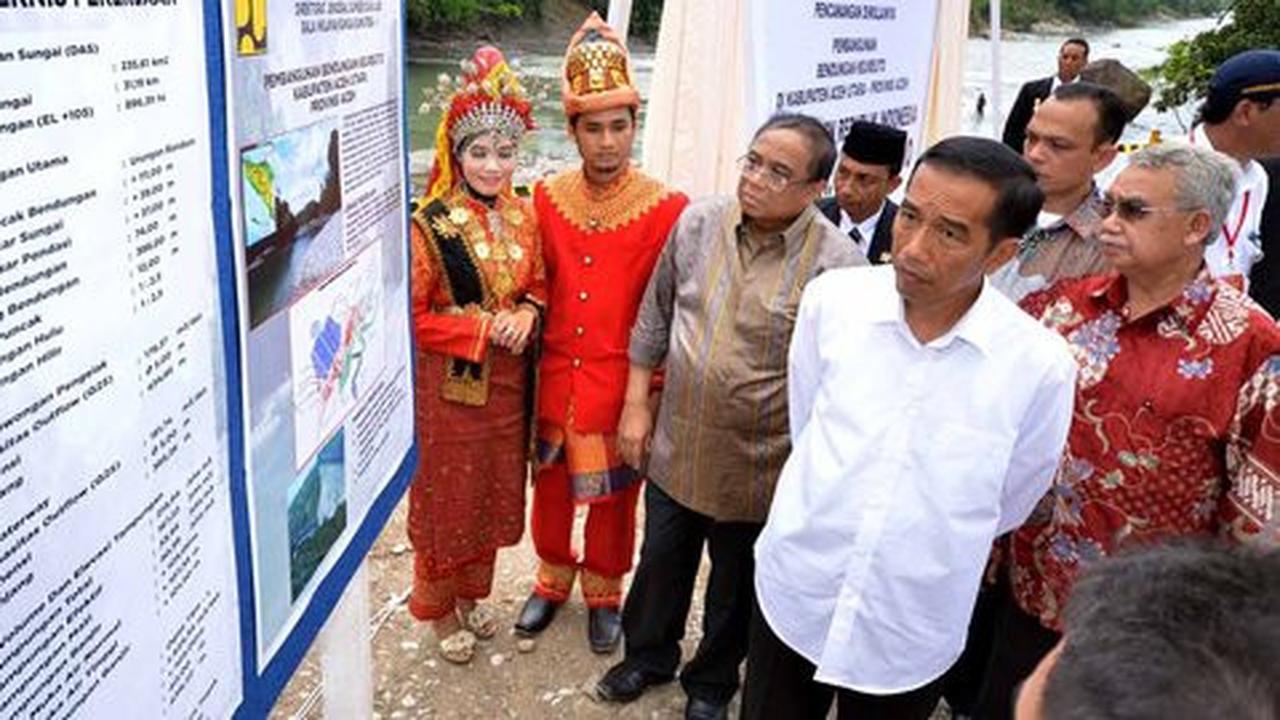 Resmikan Pelabuhan Tanjung Batu, Jokowi harap perekonomian jadi kuat