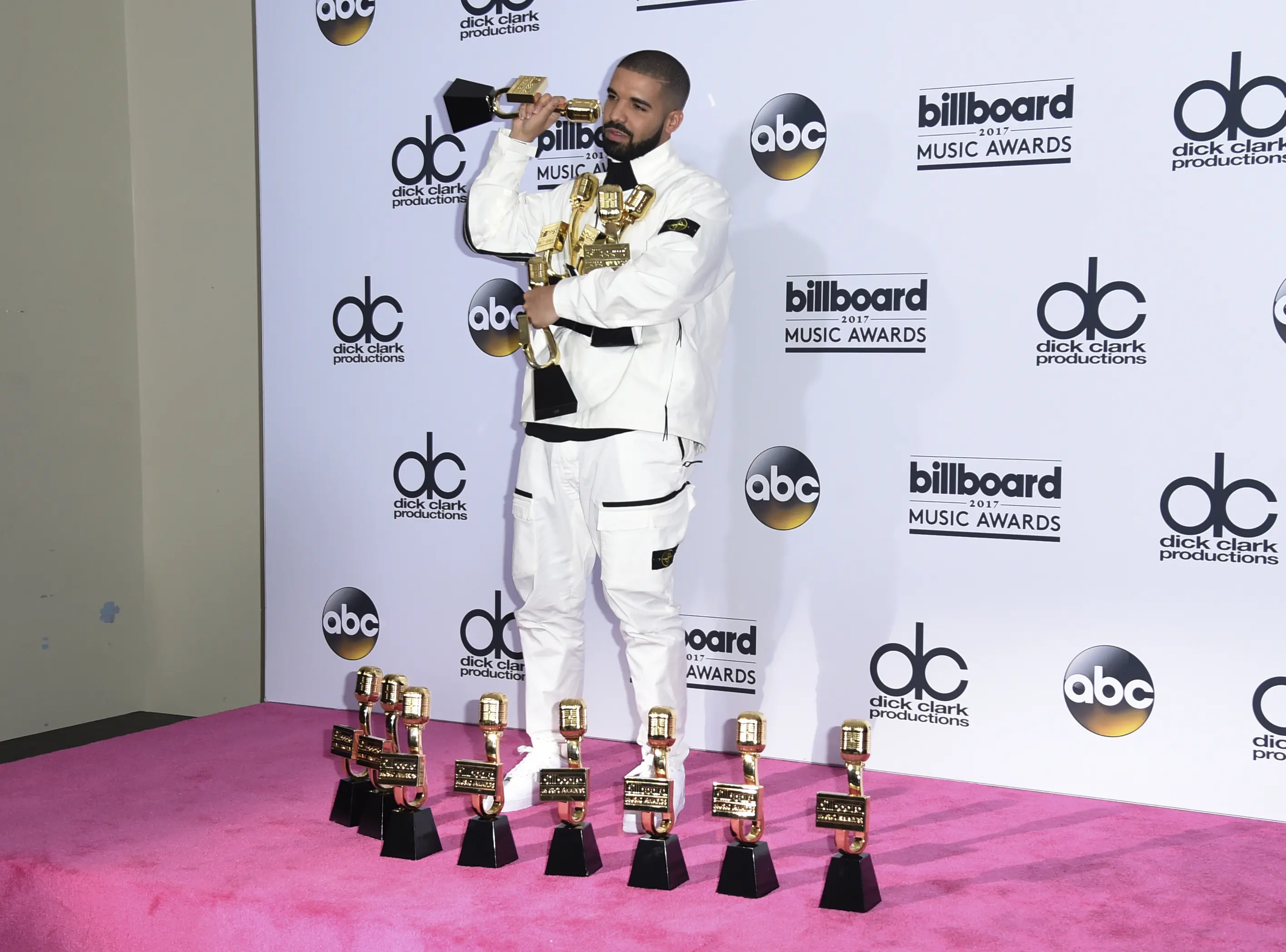 Drake di Billboard Music Awards 2017 (AP Exchange/Bintang.com)
