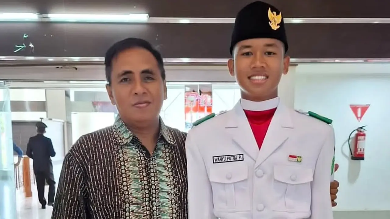 Potret Keponakan Fitri Carlina Jadi Anggota Paskibraka Kutai Timur/Instagram Fitri Carlina