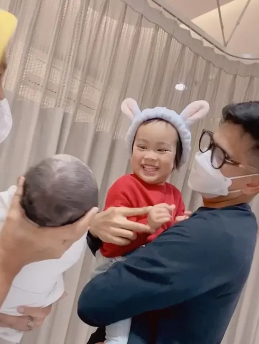 Fitri Tropica (Instagram/kamya_aisahanara)