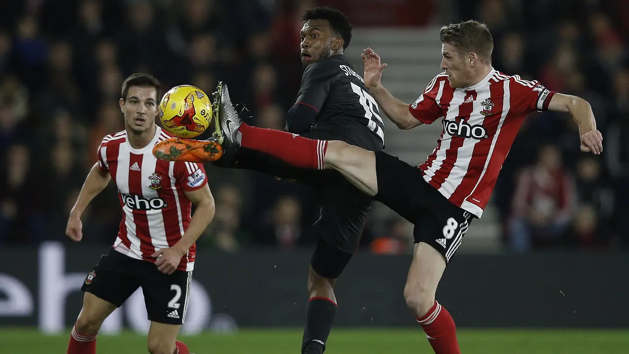 Liverpool Berondong 6 Gol di Stadion St. Mary's