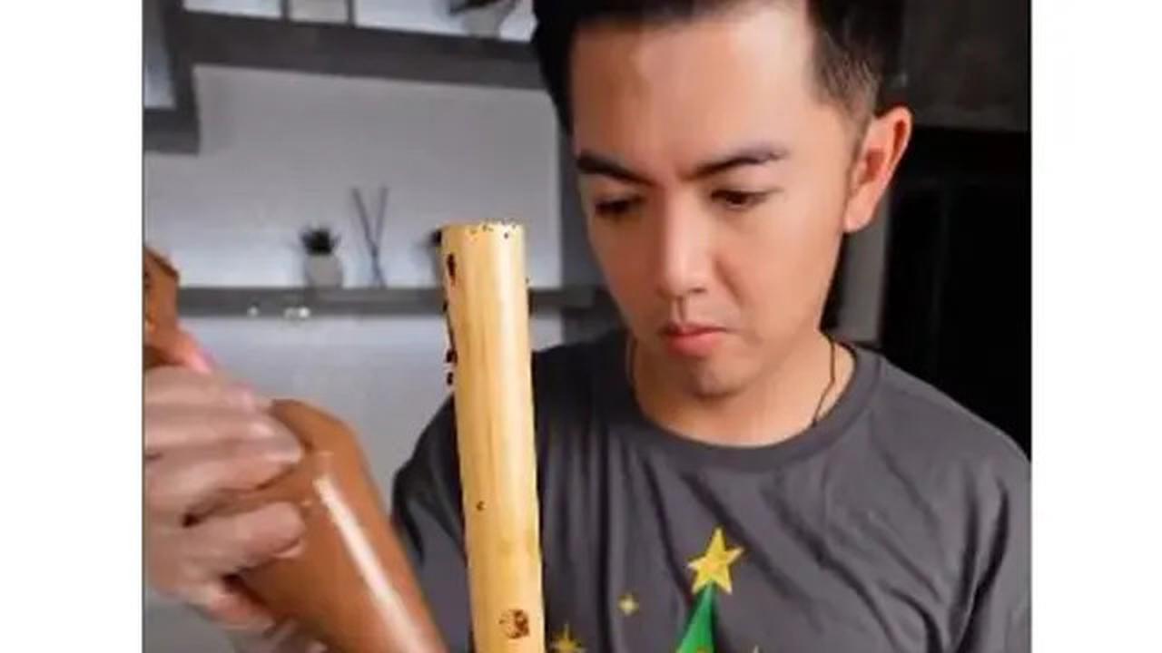 6 Potret Nicky Tirta Bikin Kue Pohon Natal Ukuran Besar, Memukau Sayang Dimakan