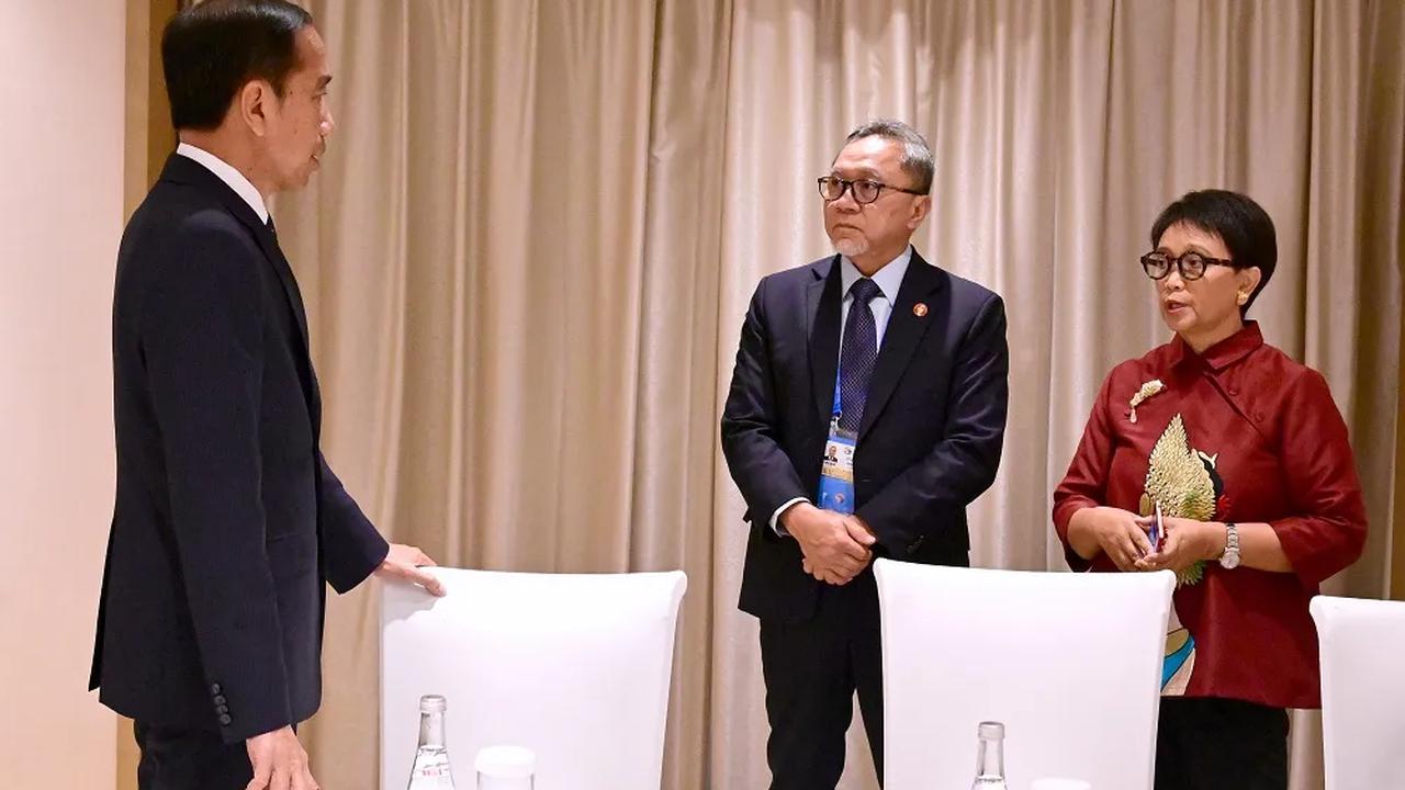 Berdasarkan data, volume perdagangan Indonesia-Sri Lanka turun 27,5 persen pada tahun 2022. Sehingga dibutuhkan upaya bersama untuk meningkatkan nilai perdagangan kedua negara.<br>