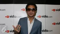 Giring 'Nidji' saat preskon peluncuran Music Battle vidio.com, Jakarta, Senin (30/11/2015). (Liputan6.com/Herman Zakharia) 