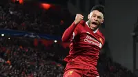 Alex Oxlade-Chamberlain beberapa kali dipercaya bermain sebagai starter, namun ia tak benar-benar menjadi pemain inti. Usai sembuh dari cedera panjang, Chamberlain dikabarkan memiliki keinginan untuk pulang ke Arsenal. Bisa saja Aston Villa akan mulai merayunya lewat Gerrard. (AFP/Anthony Devlin)