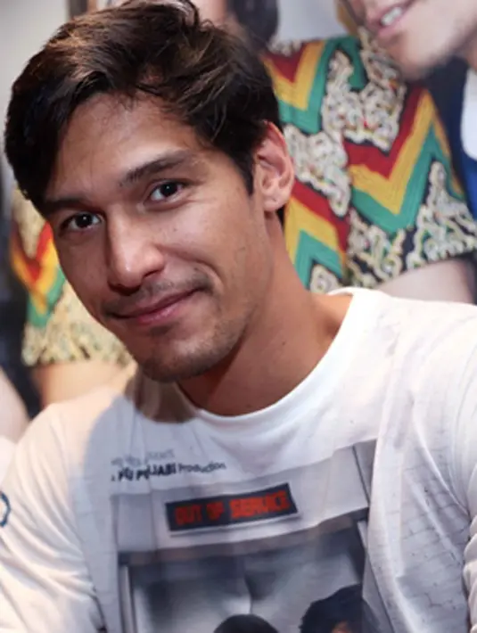 Seperti yang diketahui, Richard Kyle memang belum lama berpindah ke Indonesia. Untuk itu, ibunya juga lah yang menintanya untuk banyak bergaul dan memilik teman. (Nurwahyunan/Bintang.com)