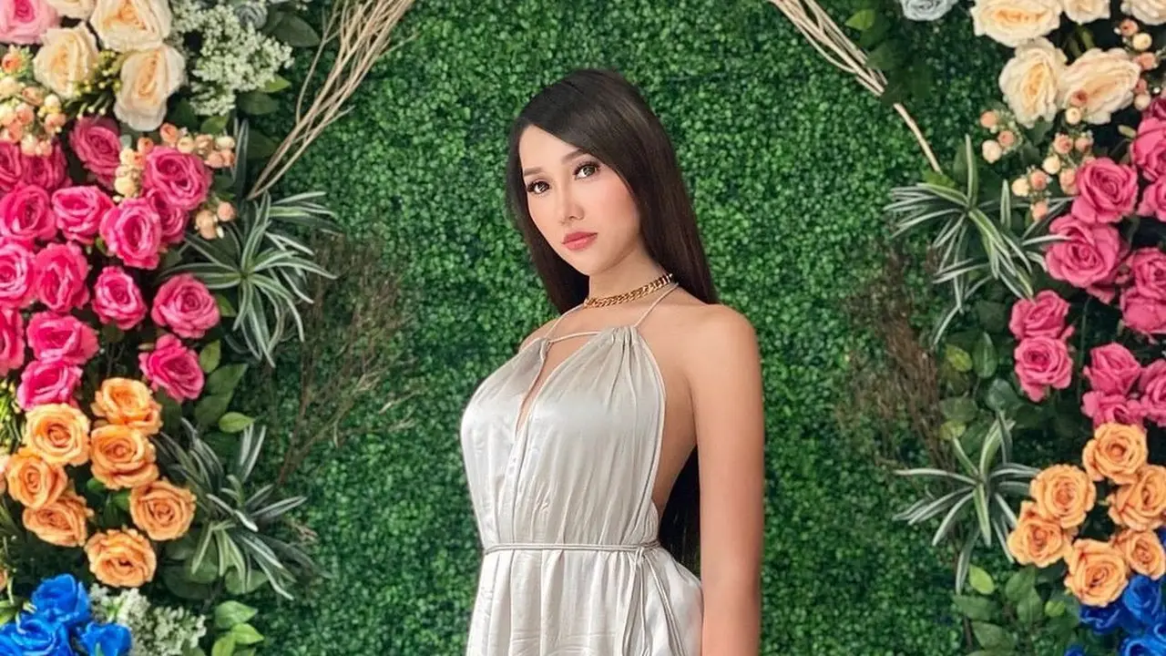 Lucinta Luna mengaku pernah menjalani profesi sebagai simpanan laki-laki asing. (Foto: Dok. Instagram @lucintaluna_manjalita)