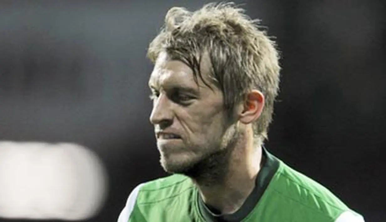 Selebrasi sriker Werder Bremen, Aaron Hunt setelah mencetak gol ke gawang Athletic Bilbao di ajang UEFA Europa League yang digelar di Weser-Stadion, Bremen, 1 Oktober 2009. AFP PHOTO DDP / DAVID HECKER