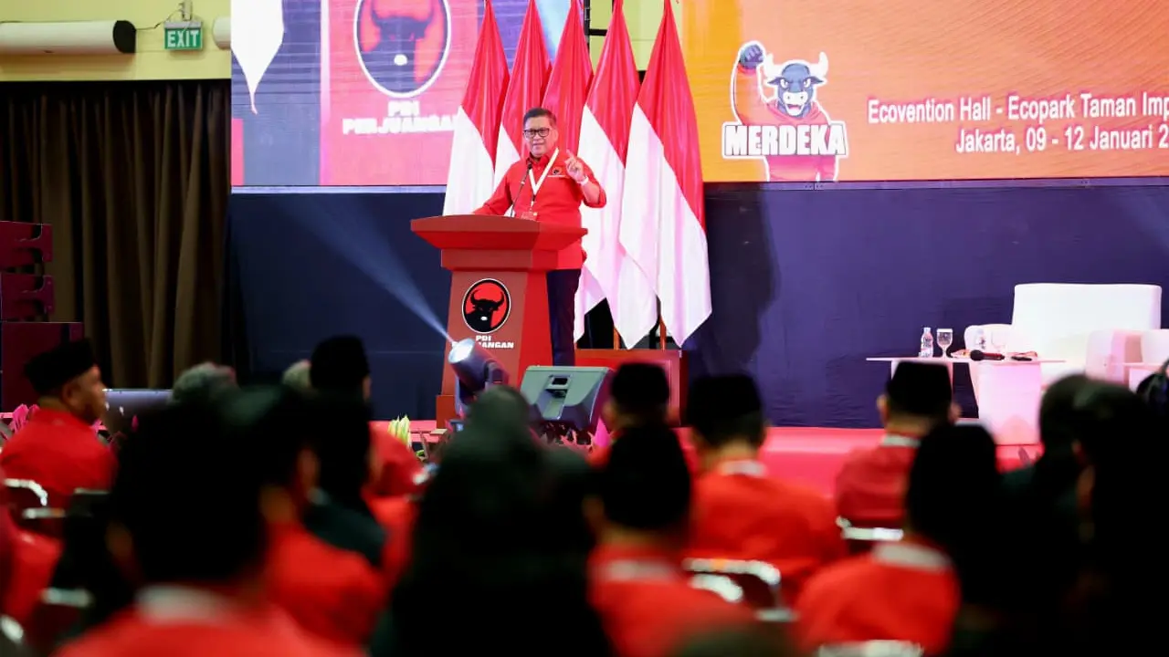 ​Sekretaris Jenderal DPP PDIP, Hasto Kristiyanto saat menjadi pembicara dalam acara Bimbingan Teknis (Bimtek) yang dihadiri para anggota DPRD tingkat provinsi maupun kabupaten/kota dari seluruh Indonesia.
