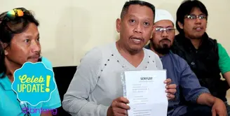 Menjelang hari Idul Adha, Tukul Arwana sudah mempersiapkan hewan kurban.