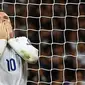 Striker Manchester United, Wayne Rooney, berhasil menjadi pencetak gol terbanyak untuk timnas Inggris. Rooney sepanjang kariernya berkostum Inggris sudah berhasil mencetak 50 gol. (EPA/Andy Rain)