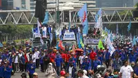 Massa Buruh Padati Sudirman-Thamrin Bawa Aspirasi