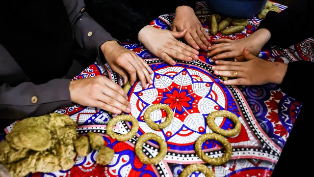 Pembuatan Kue Tradisional Palestina Jelang Lebaran