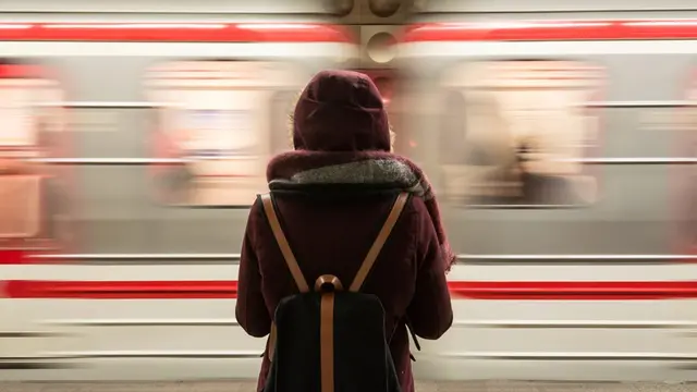 Ilustrasi Relationship Female