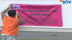 Sebanyak 300 aparat Satpol PP dikerahkan untuk menyegel bangunan dan menutup lokasi.