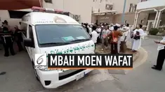 Jenajah KH Maimun Zubair masih berada di Rumah Sakit An Noer Makkah, banyak jemaah haji mendatangi rumah sakit termasuk Menteri Agama yang juga Amiru Hajj Lukman Hakim Saifuddin. Menag berpesan agar kita mengikhlaskan kepergian ulama kharismatik NU i...