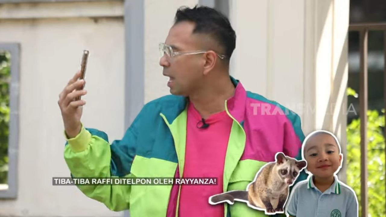 Mpok Alpa Jatuh, Potret Raffi Ahmad Sibuk Ngobrol sama Rayyanza di Telepon - Tiba-tiba Minta Beli Musang