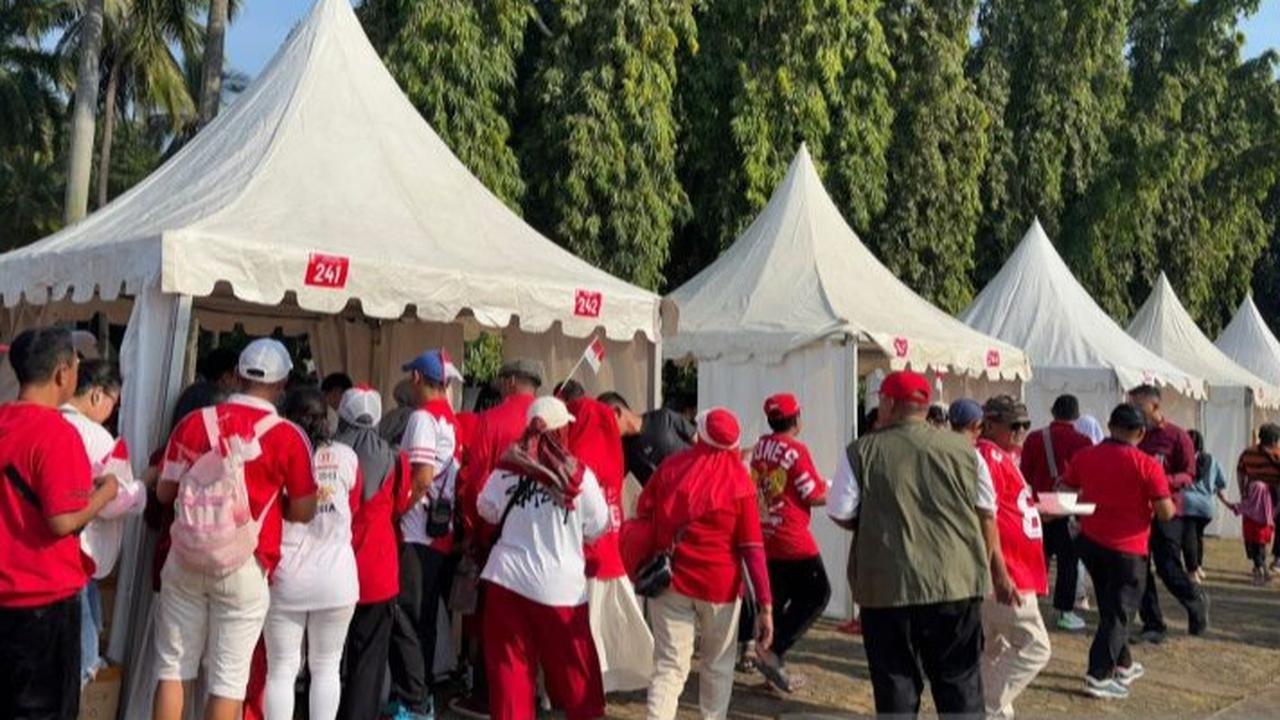 Pasukan Oranye Angkut 79 Ton Sampah Sisa Perayaan HUT RI di Jakarta