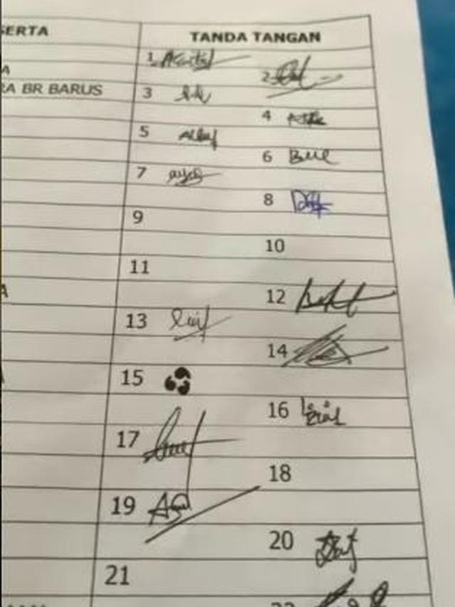 6 Tanda Tangan Mahasiswa di Presensi Absen Kuliah Ini Nyeleneh, Kocak