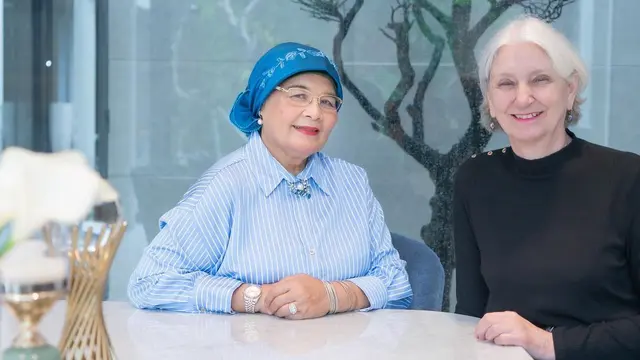 6 Potret Kompak Ibu dan Mertua Artis, Besan Rasa Sahabat