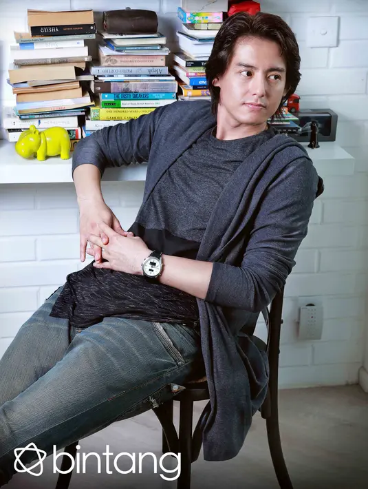 Diakui oleh pria 33 tahun ini jika memang sedari dulu ia ingin membuka usaha, menurutnya bisnis merupakan hal penting. Dan baginya antara pekerjaan di dunia hiburan dan bisnis itu saling mendukung. (Galih W. Satria/Bintang.com)