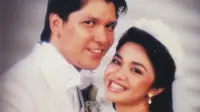 Ruth Sahanaya dan Jeffry Waworuntu menikah di Jakarta, 7 Mei 1994. Rumah tangga pasangan selebritas ini dikaruniai dua putri. Kini, 30 tahun lewat sudah. (Foto: Dok. Instagram @mamauthe)