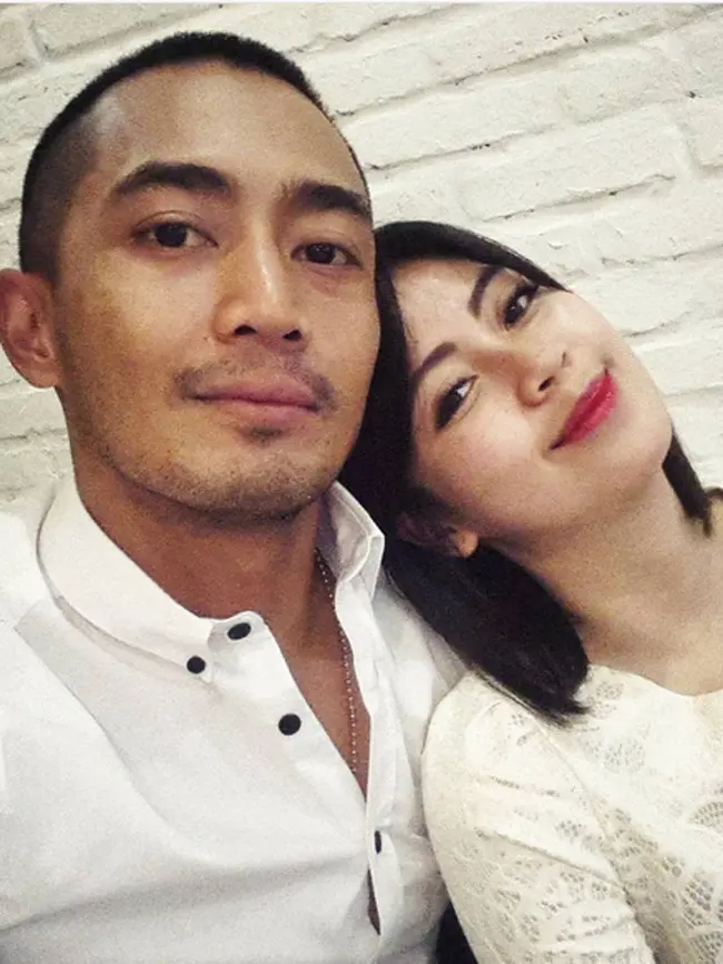 Yama Carlos dan istri, Arfita Dwi Putri. (Instagram)