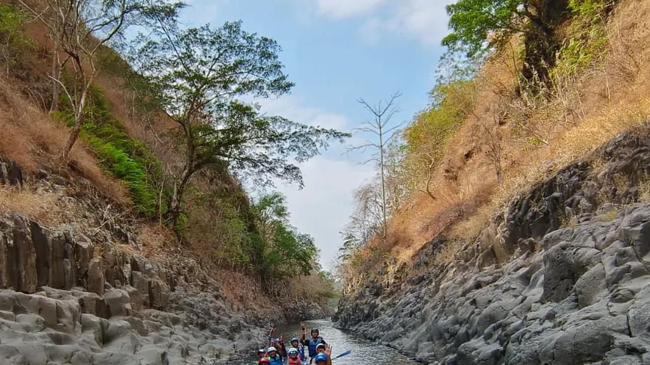 Hidden Gem! Melihat Pesona Leuwi Kanjeng Dalem di Garut Selatan yang Bikin Betah Segala Usia