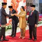 Adu Kebaya Iriana Jokowi dengan Puan Maharani di Sidang Tahunan MPR RI. (Dok: IG @puanmaharaniri&nbsp;https://www.instagram.com/p/C-t5N8STUWN/?igsh=MTg5cWZyZmV3eDNmdA%3D%3D)