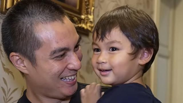 Momen pertemuan Kiano Tiger Wong dengan mantan pengasuhnya, Suster Rahma